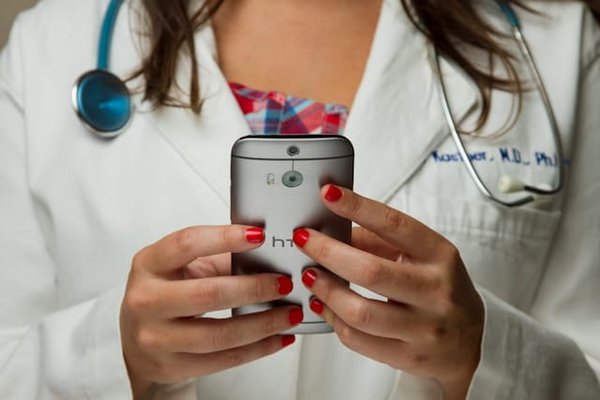 What's the Most Efficient Way to Launch a Mobile Health App in the UK?